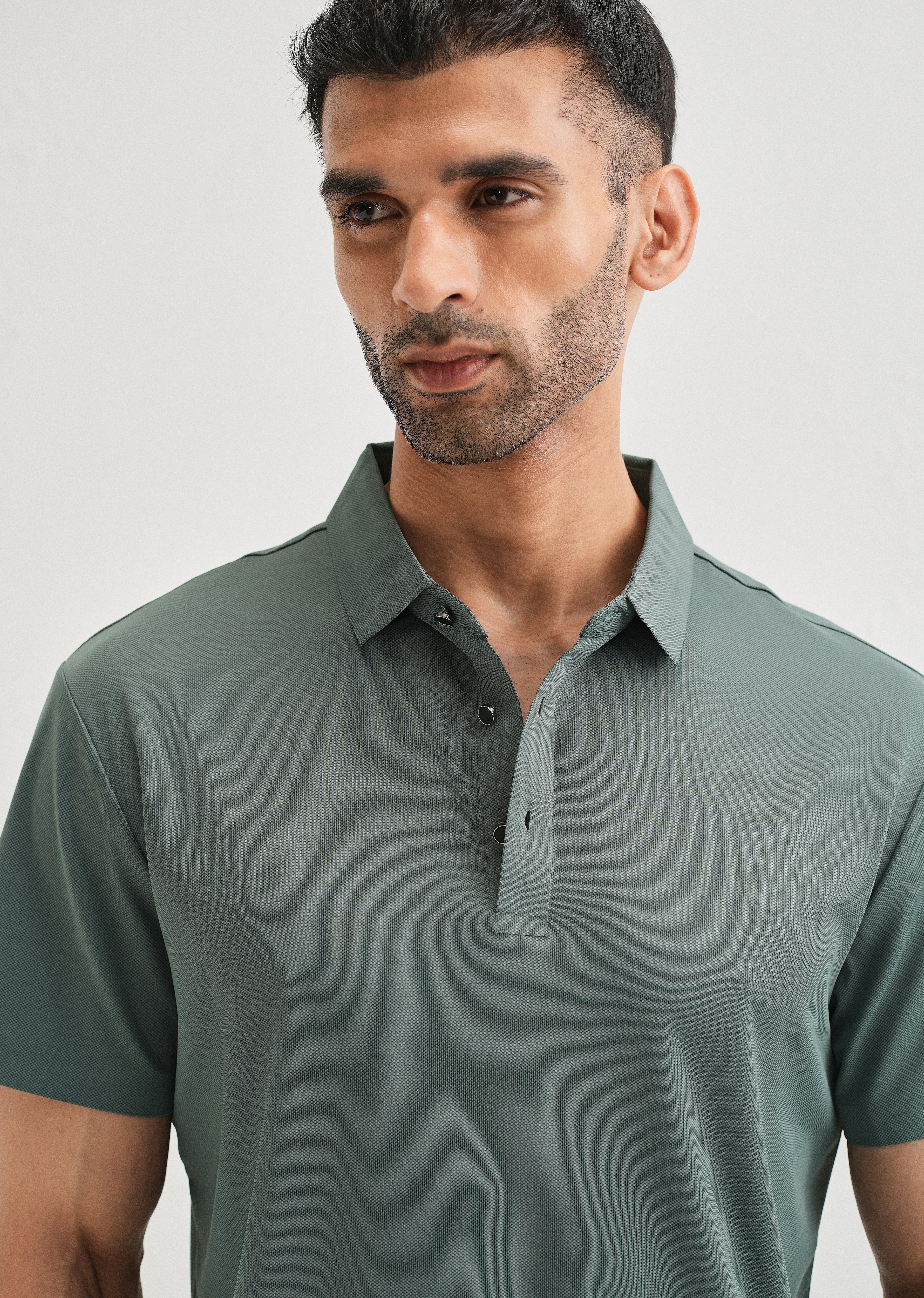 Patterned Green Plain Stitchless Polo T-shirt - Image 5