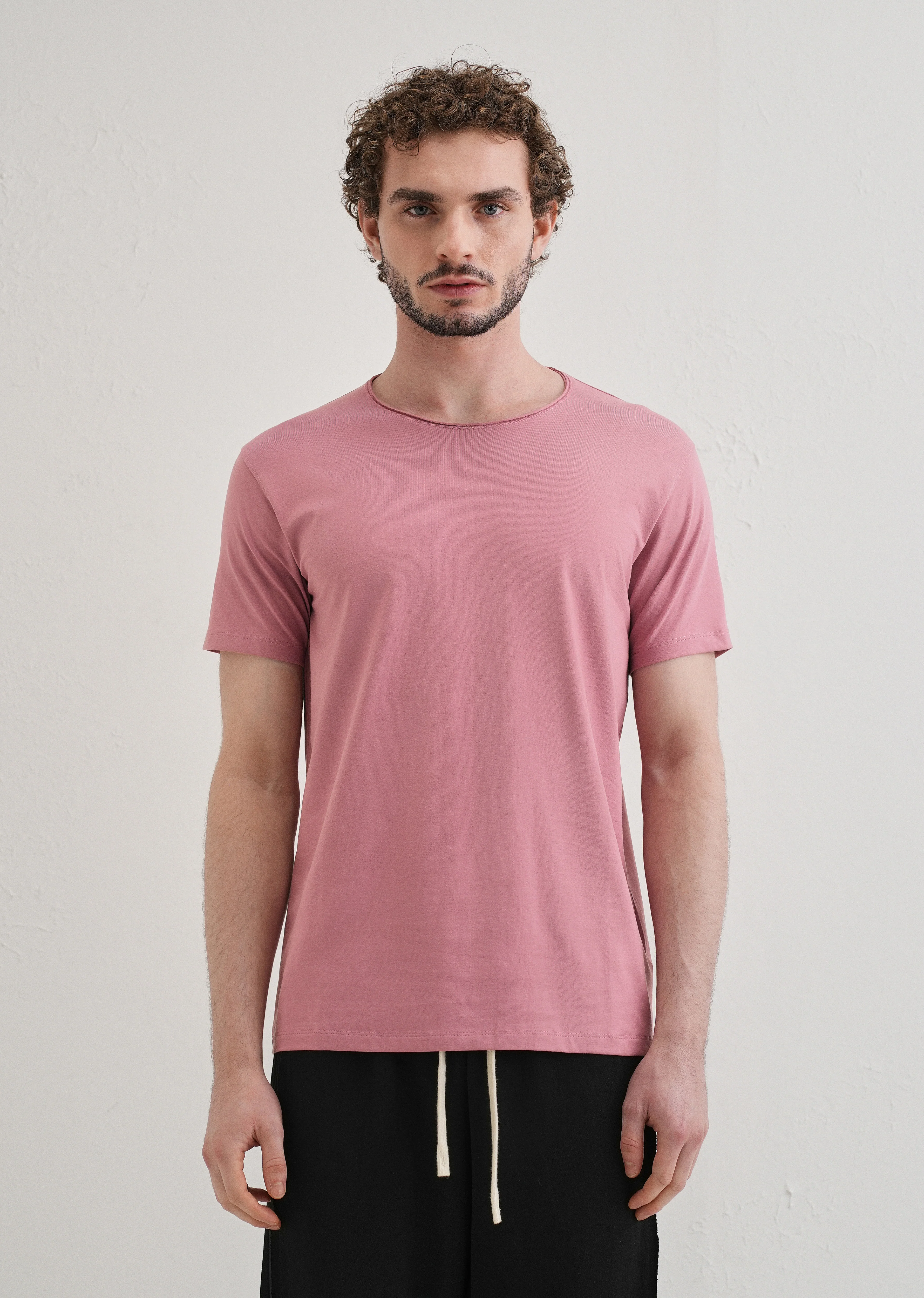Pink Plain Round Neck T-shirt - Image 3