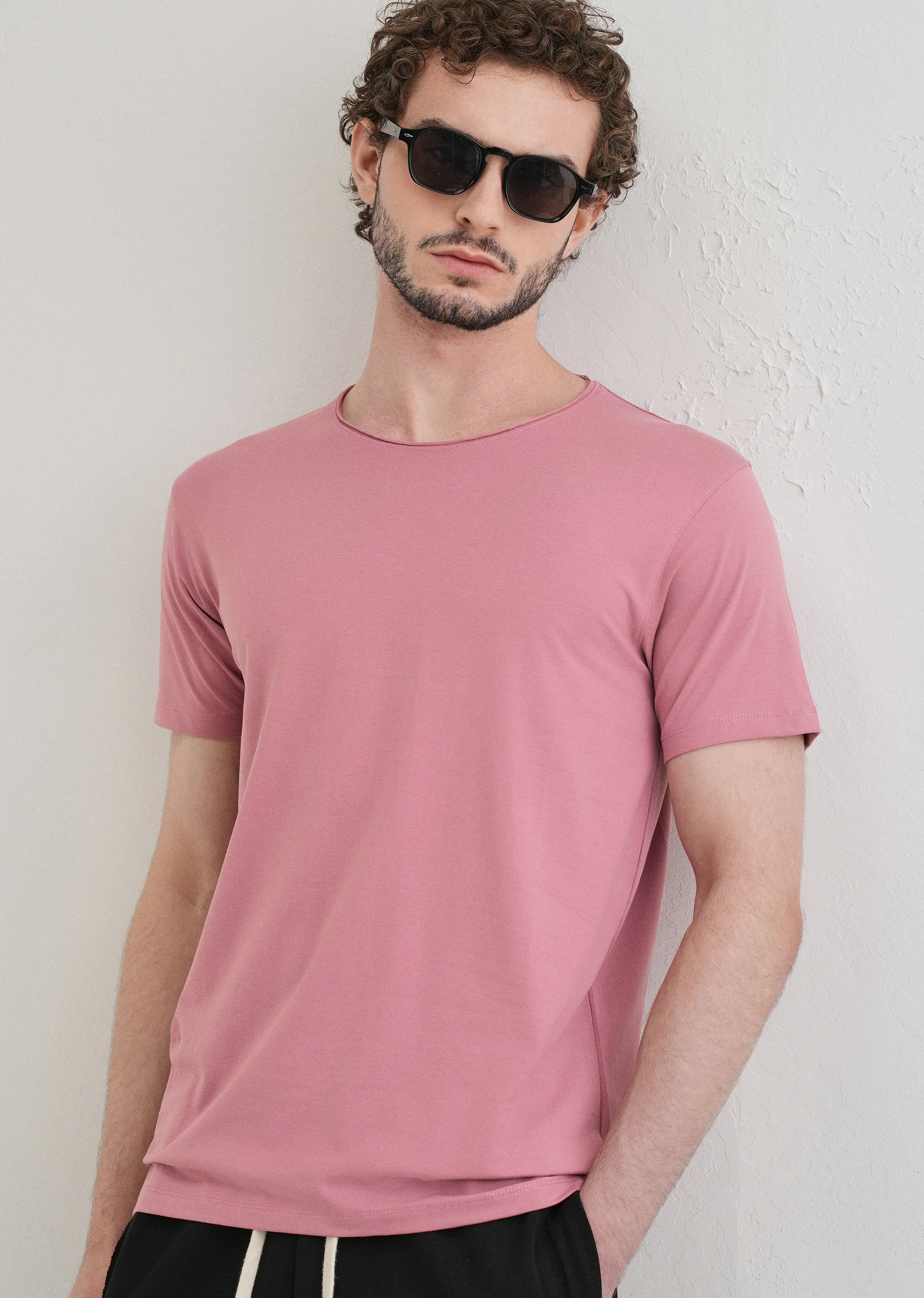 Pink Plain Round Neck T-shirt - Image 7