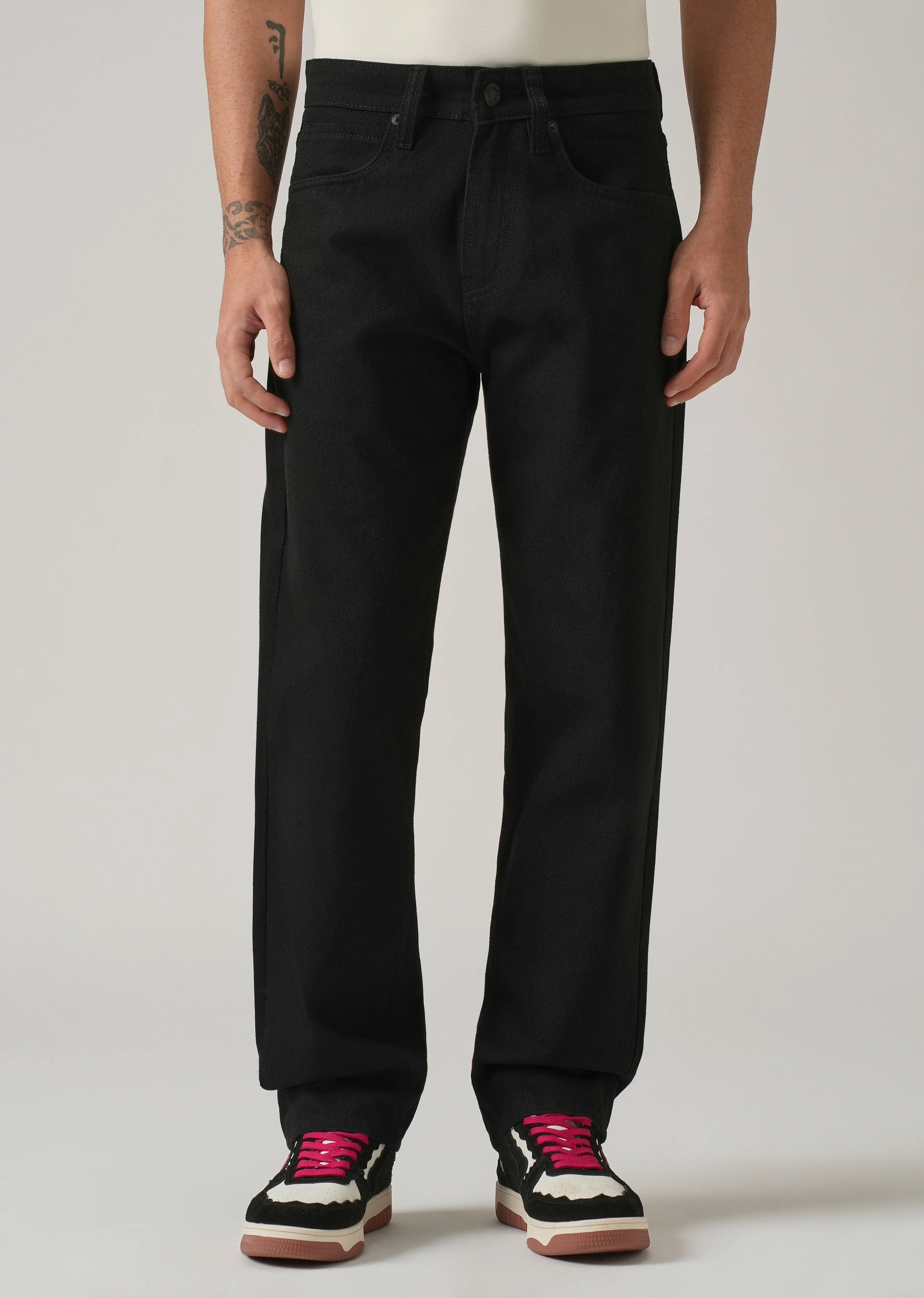 Relaxed Fit Black Jeans - Image 3