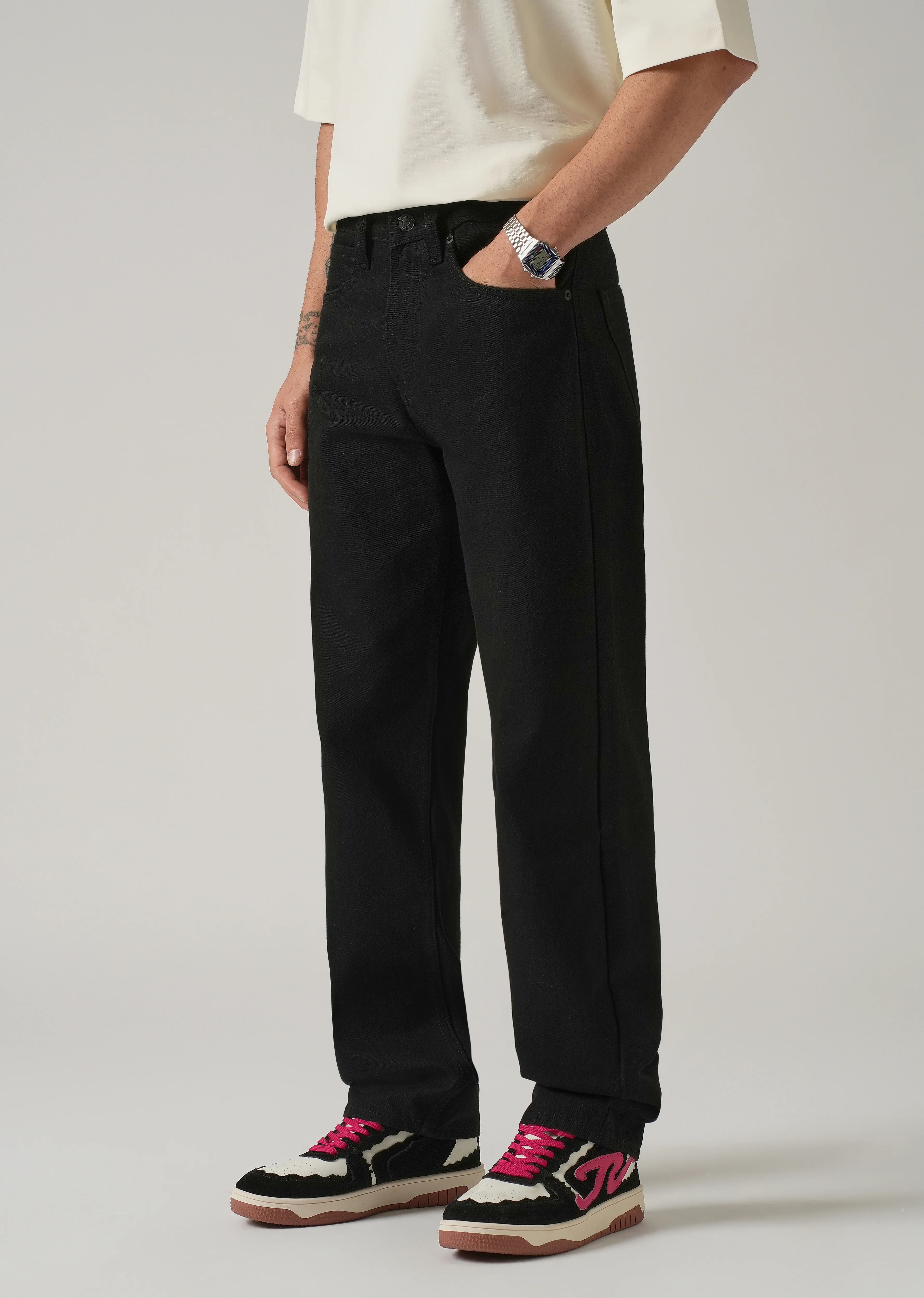 Relaxed Fit Black Jeans - Image 7