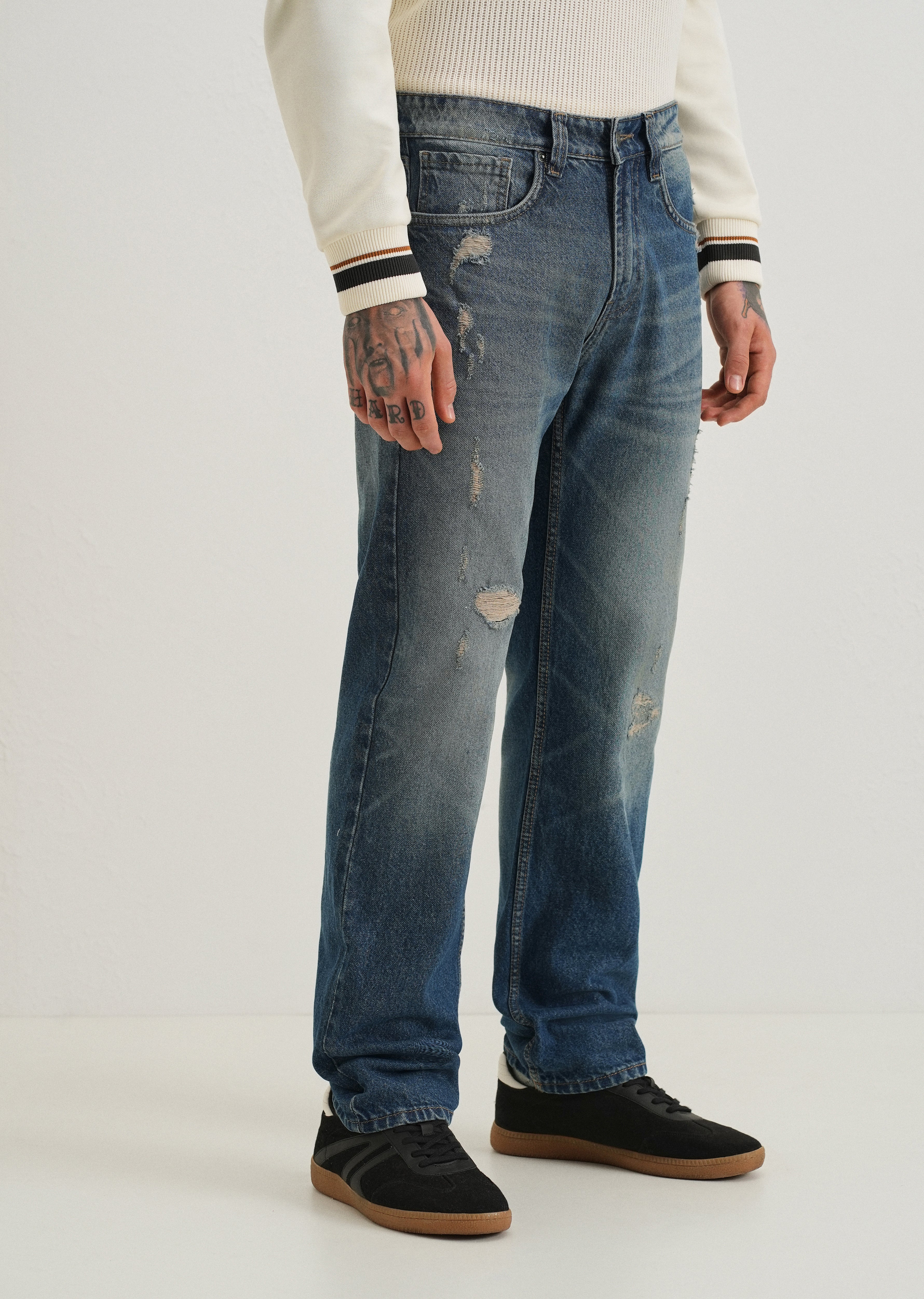 Ripped Blue Straight fit Jeans - Image 4