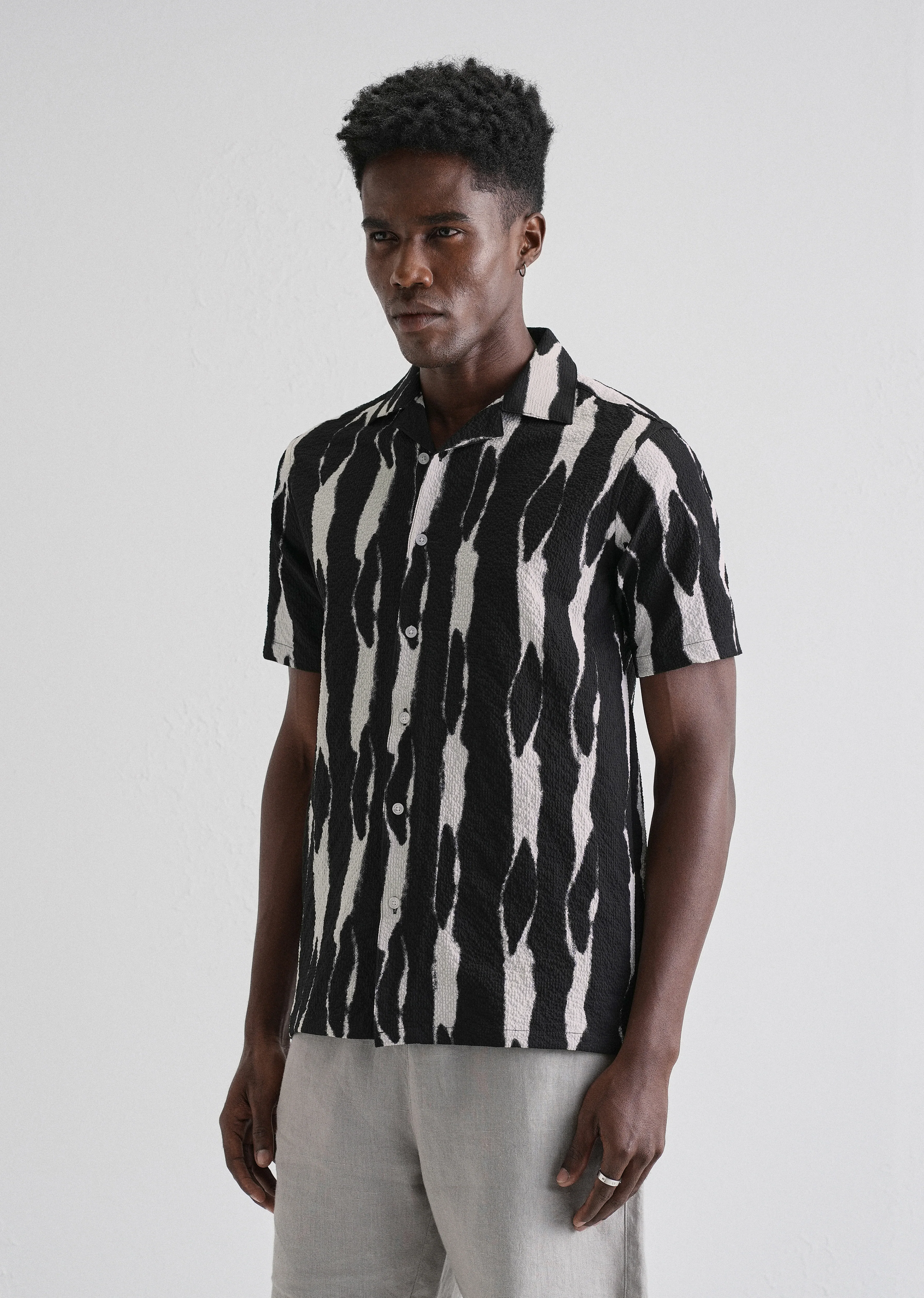 Streak Print Black Popcorn Shirt - Image 4