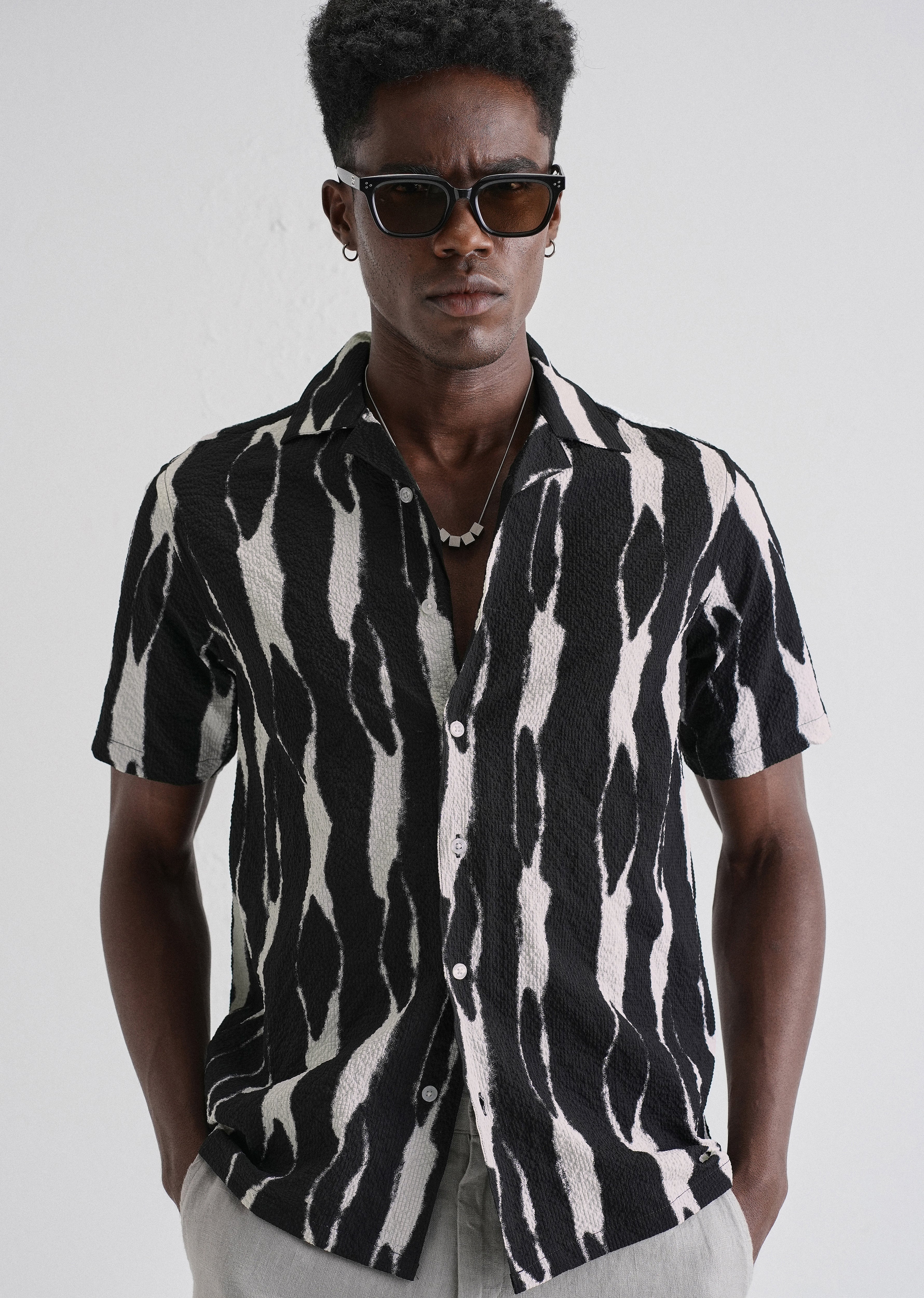 Streak Print Black Popcorn Shirt - Image 7