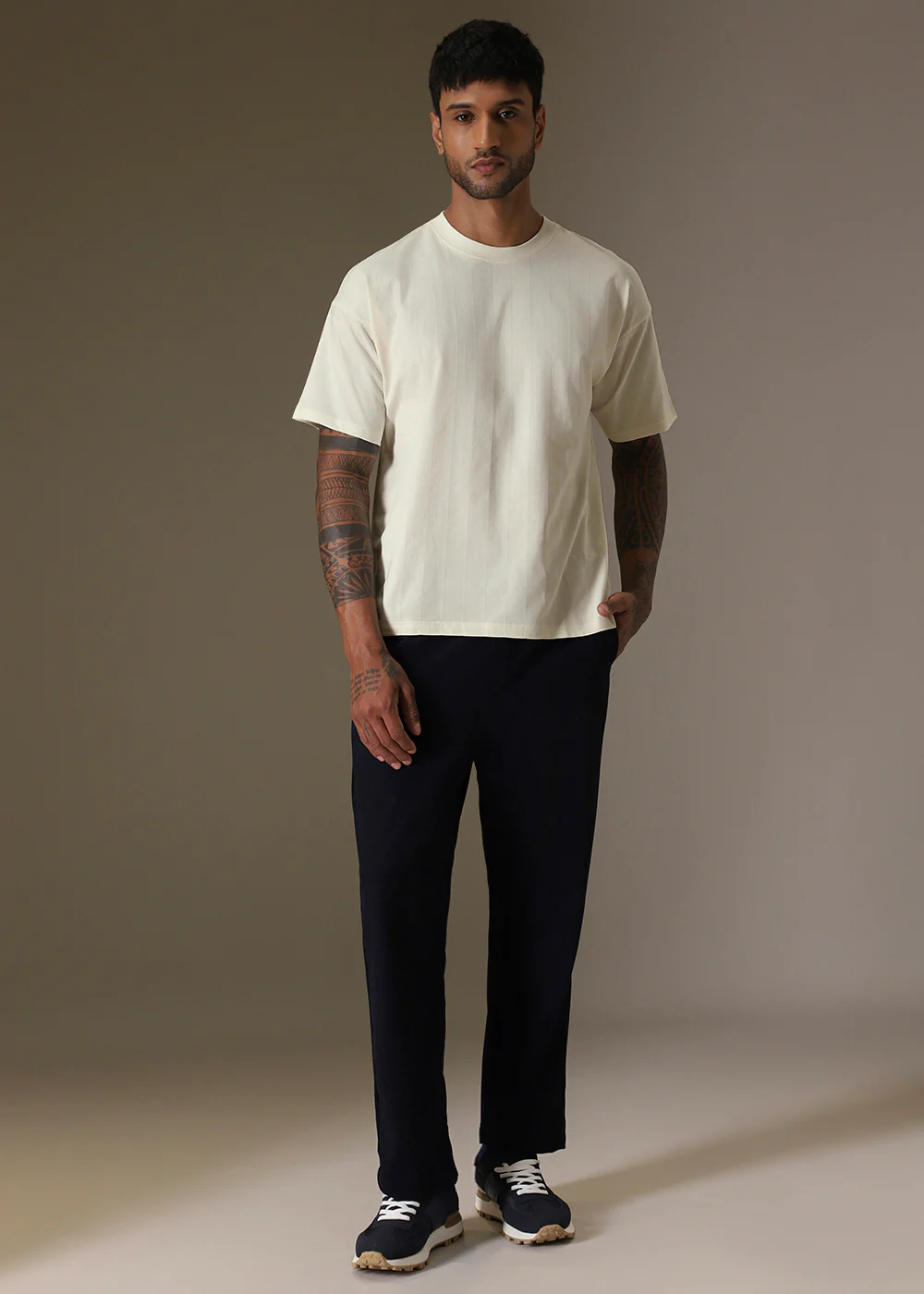 Striped Off White Oversized T-shirt - Image 8