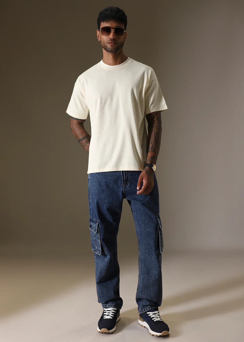 Stud Off White Oversized T-shirt - Image 5
