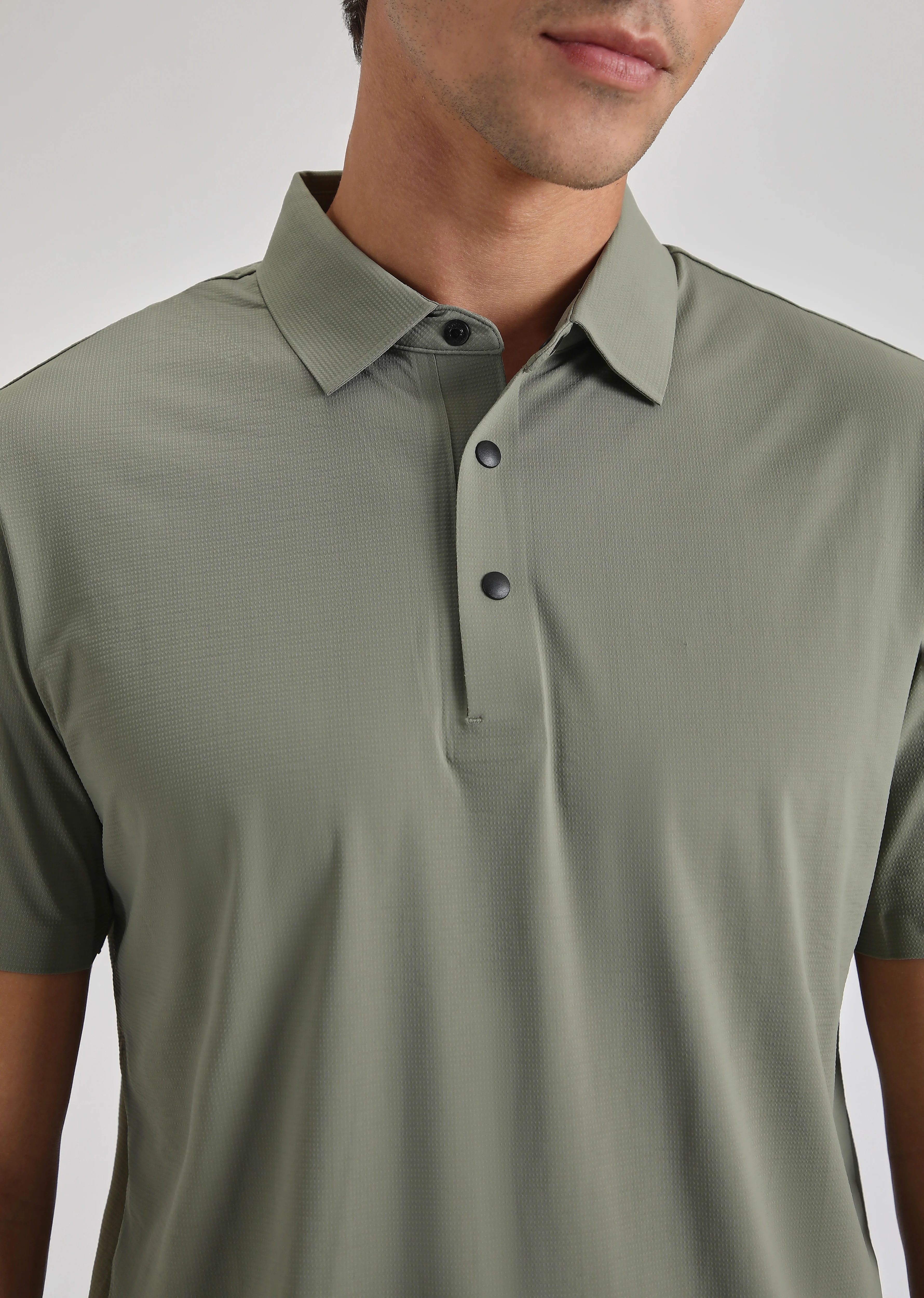 Textured Olive Plain Stitchless Polo T-shirt - Image 2