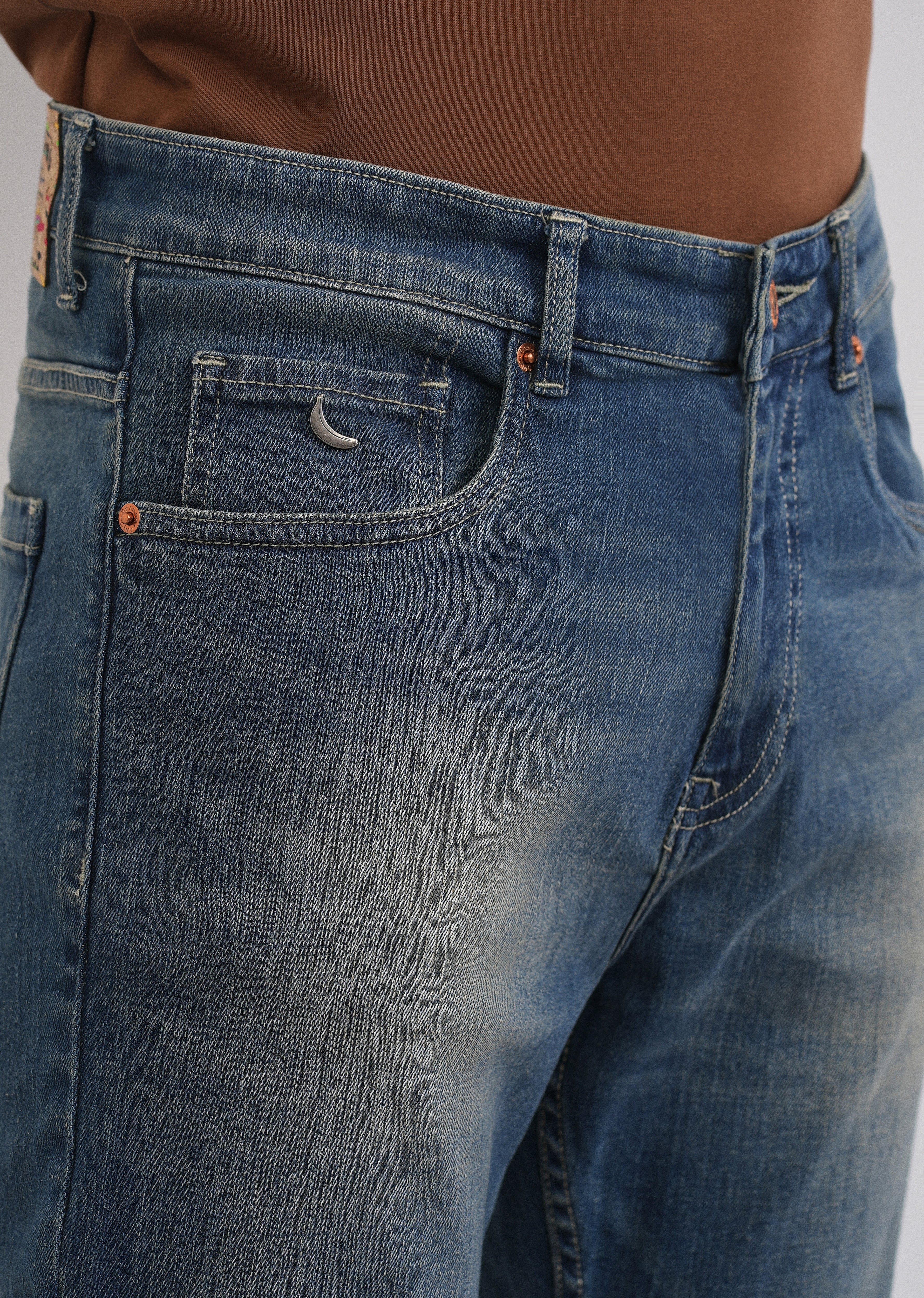 Tinted Blue Straight Fit Jeans - Image 5