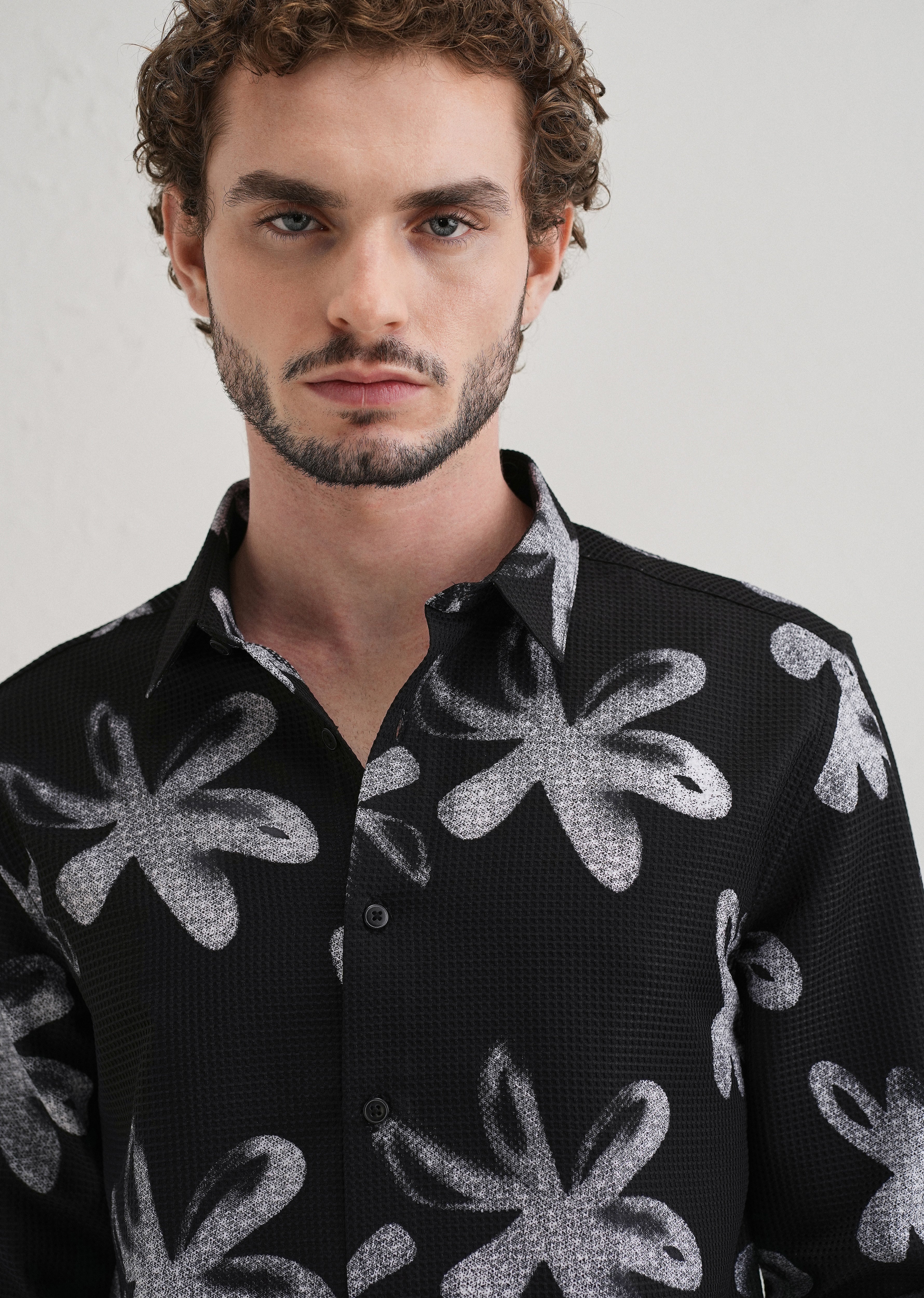 Twig Flower Waffle Dobby Black Shirt - Image 5