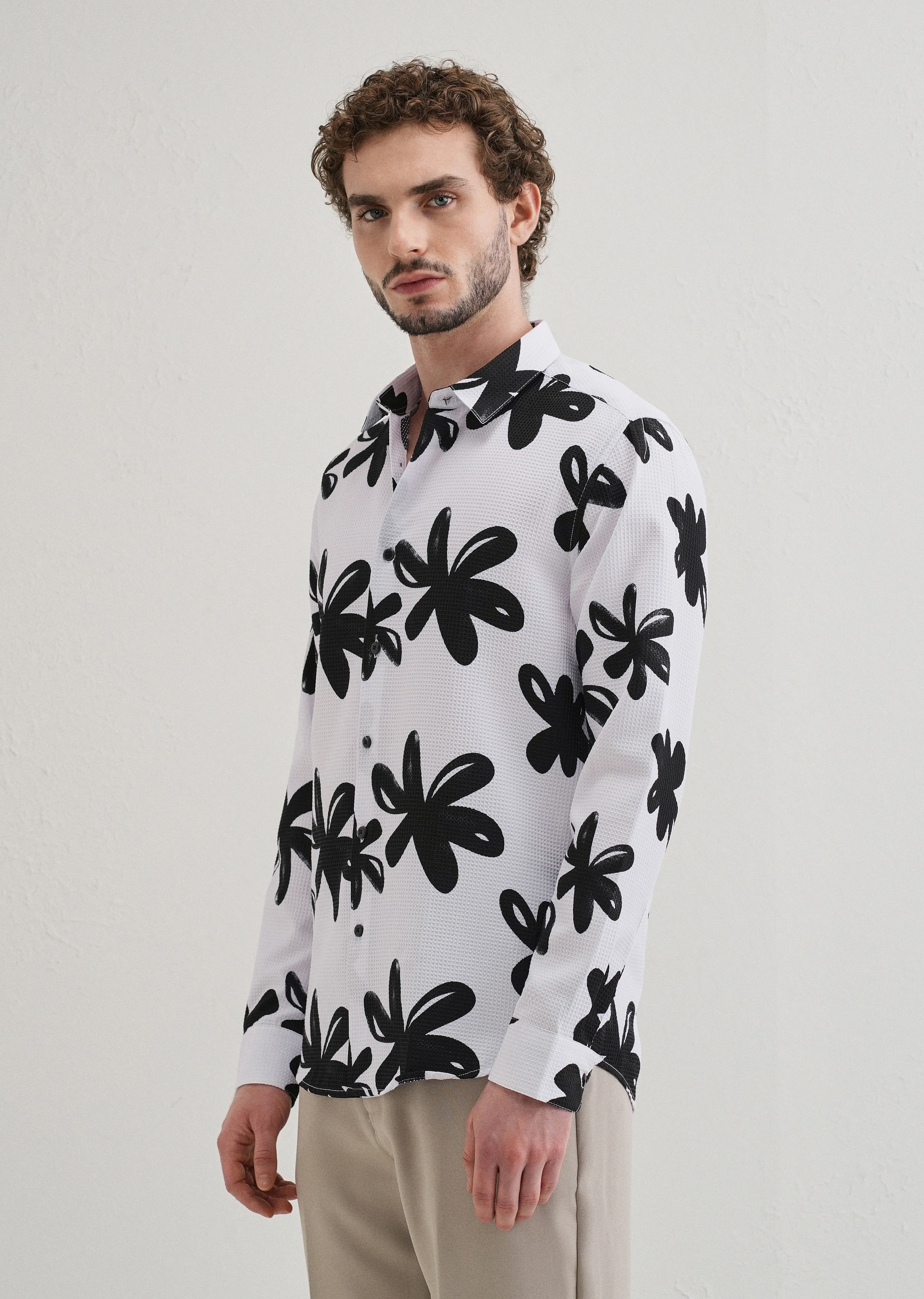 Twig Flower Waffle Dobby White Shirt - Image 4