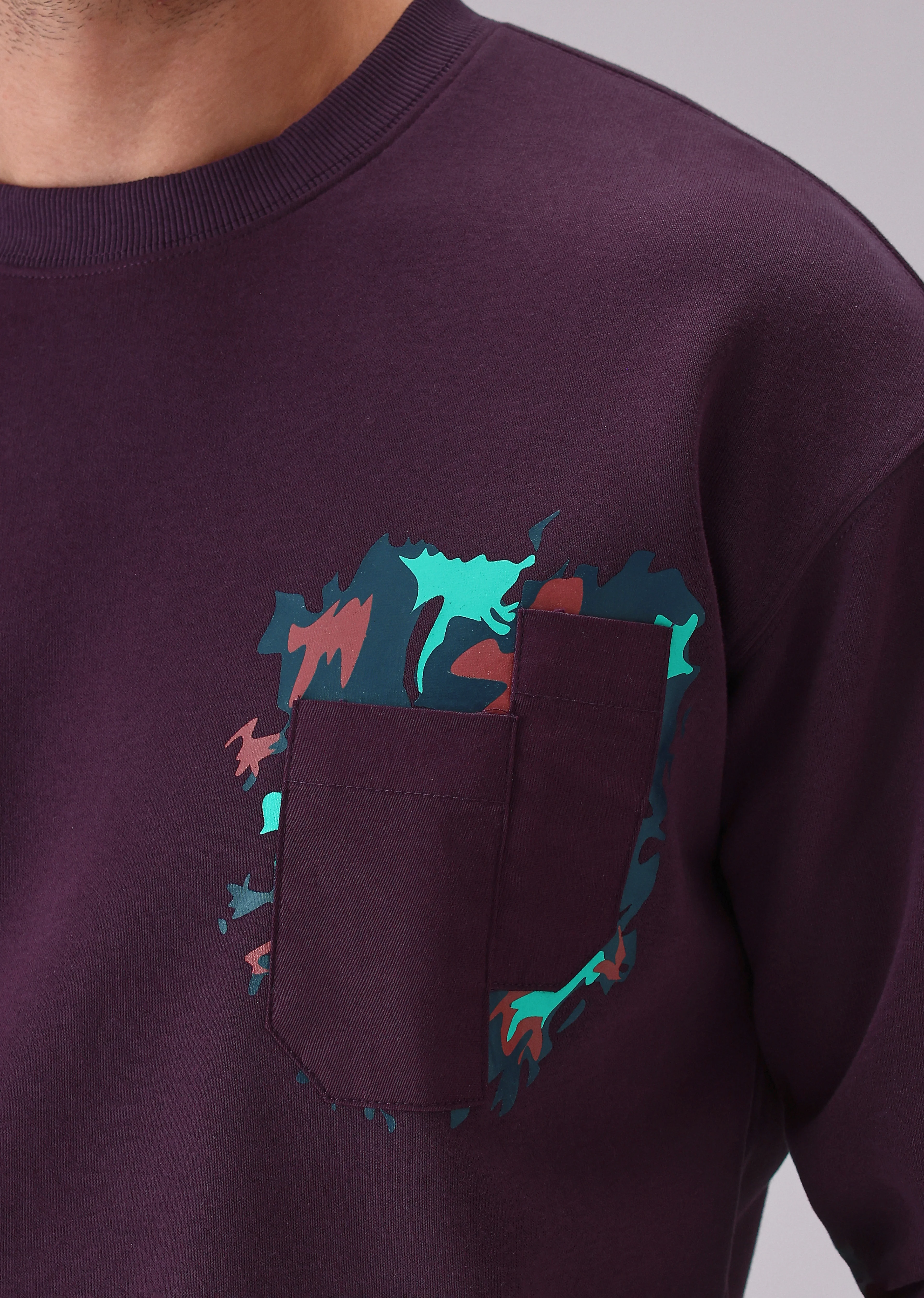 Violet Graphic Pocket Sweatshirt - Image 5