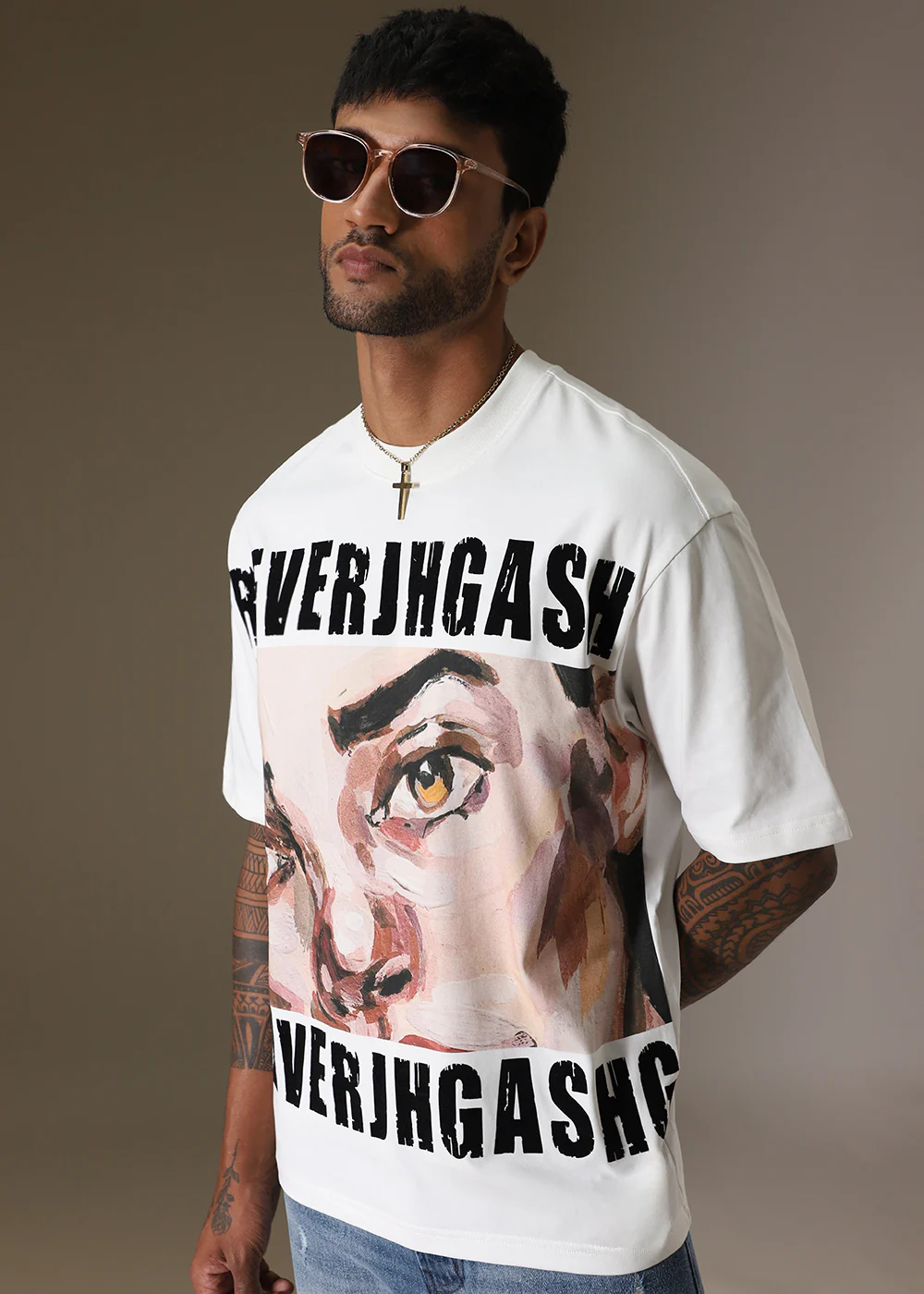 Visual Grin White Oversized T-shirt - Image 3