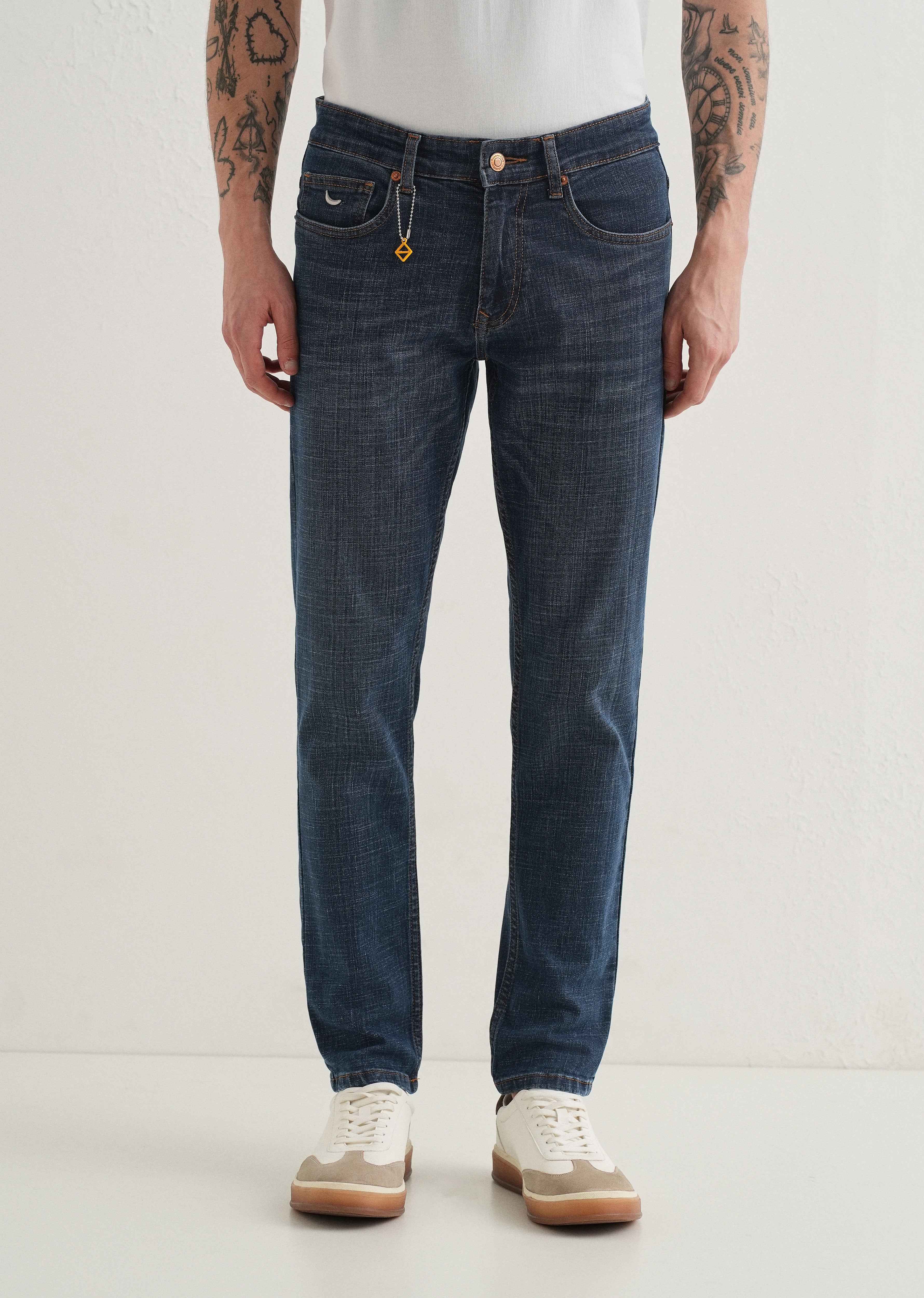Washed Blue Slim Fit Ankle Length Jeans - Image 4