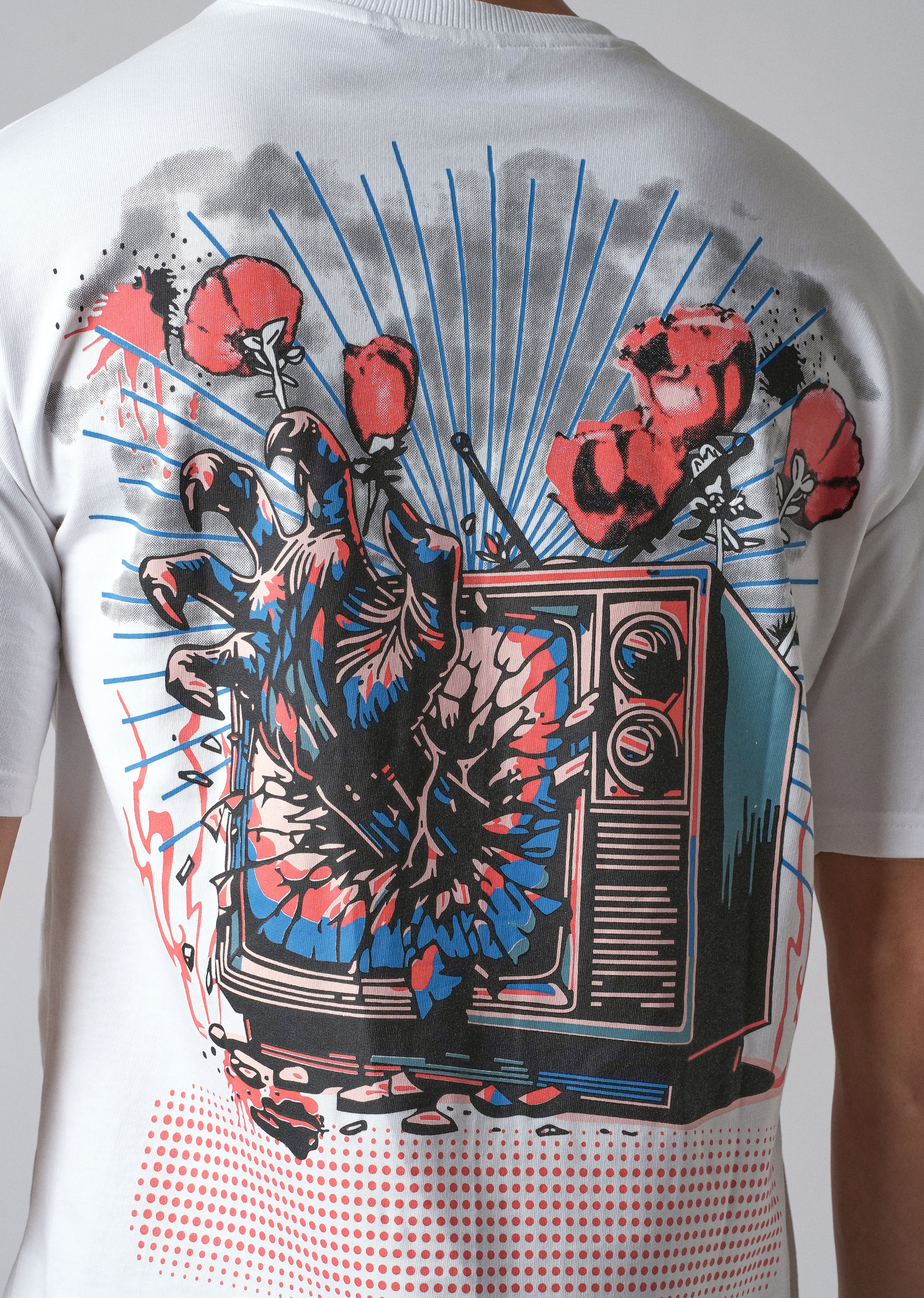 White Back Print Relaxed Fit T- shirt - Image 2