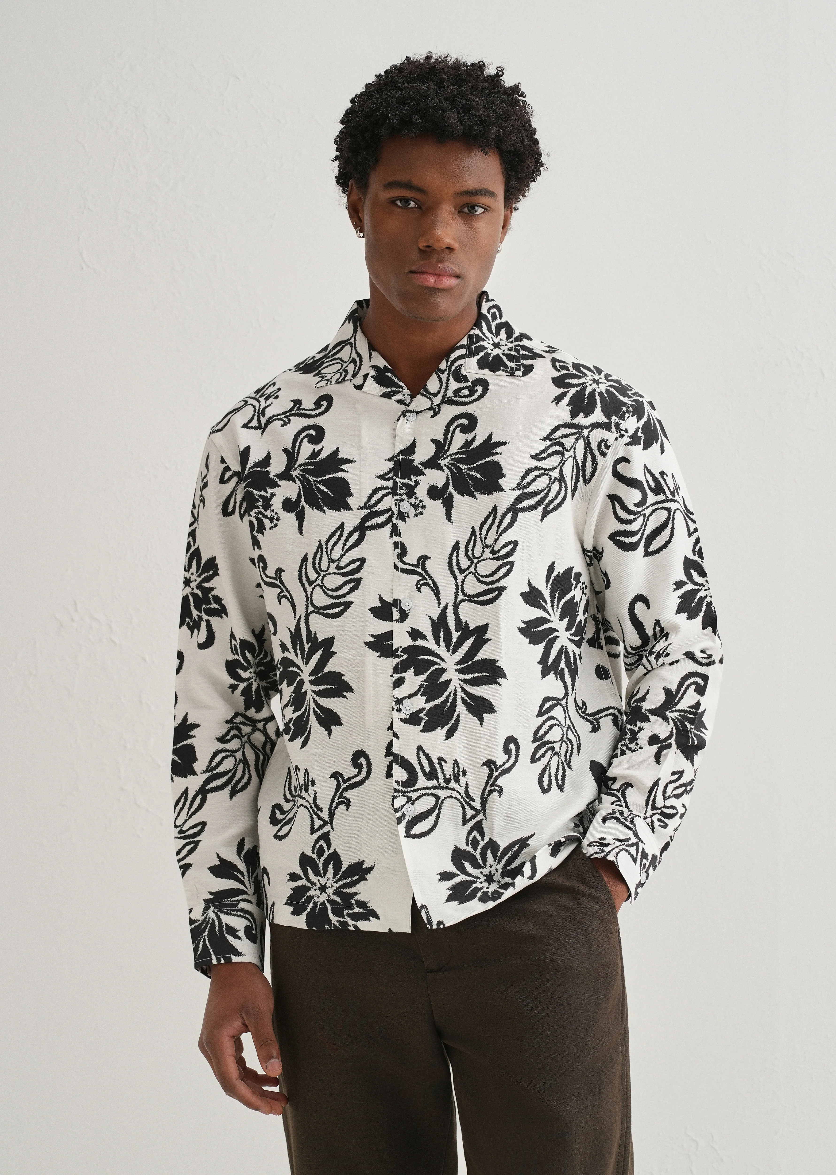 White Classic Floral Printed Shirt - Image 3