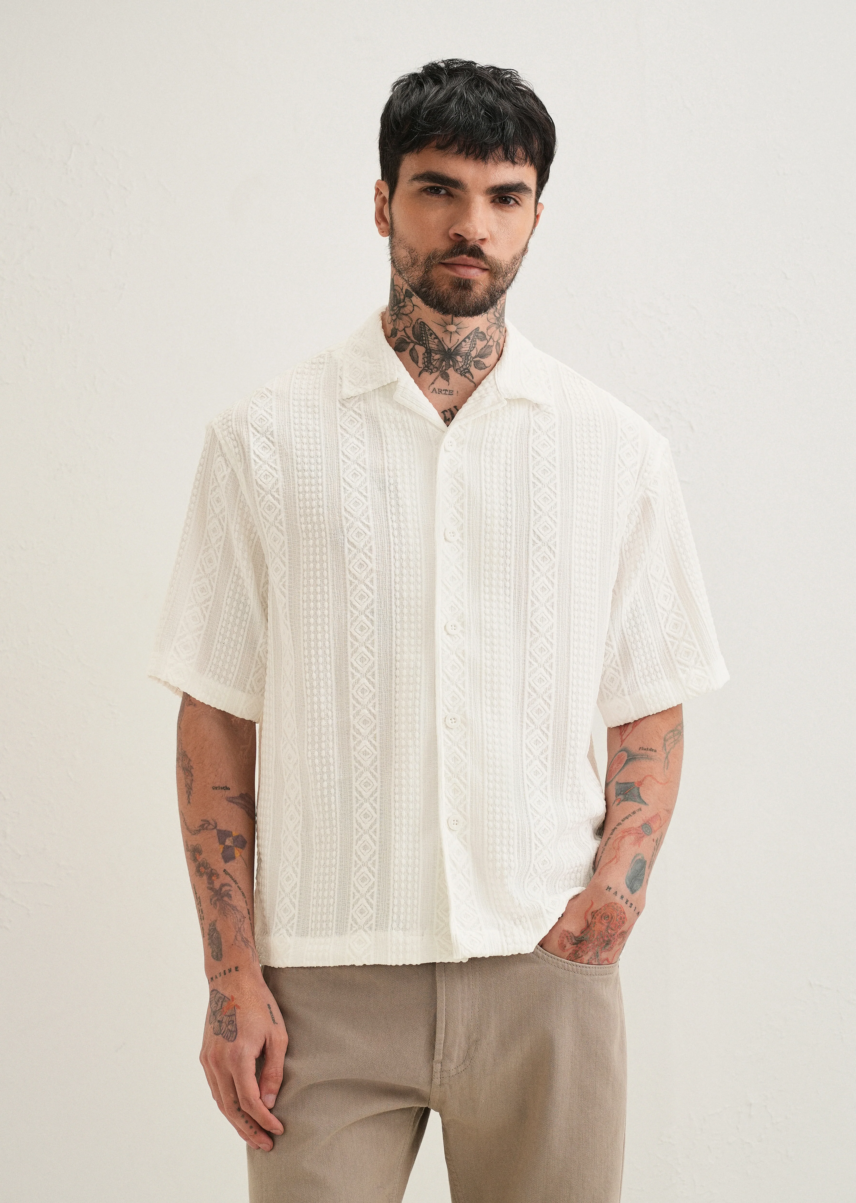 White Geometric Textured Shirt - Image 4