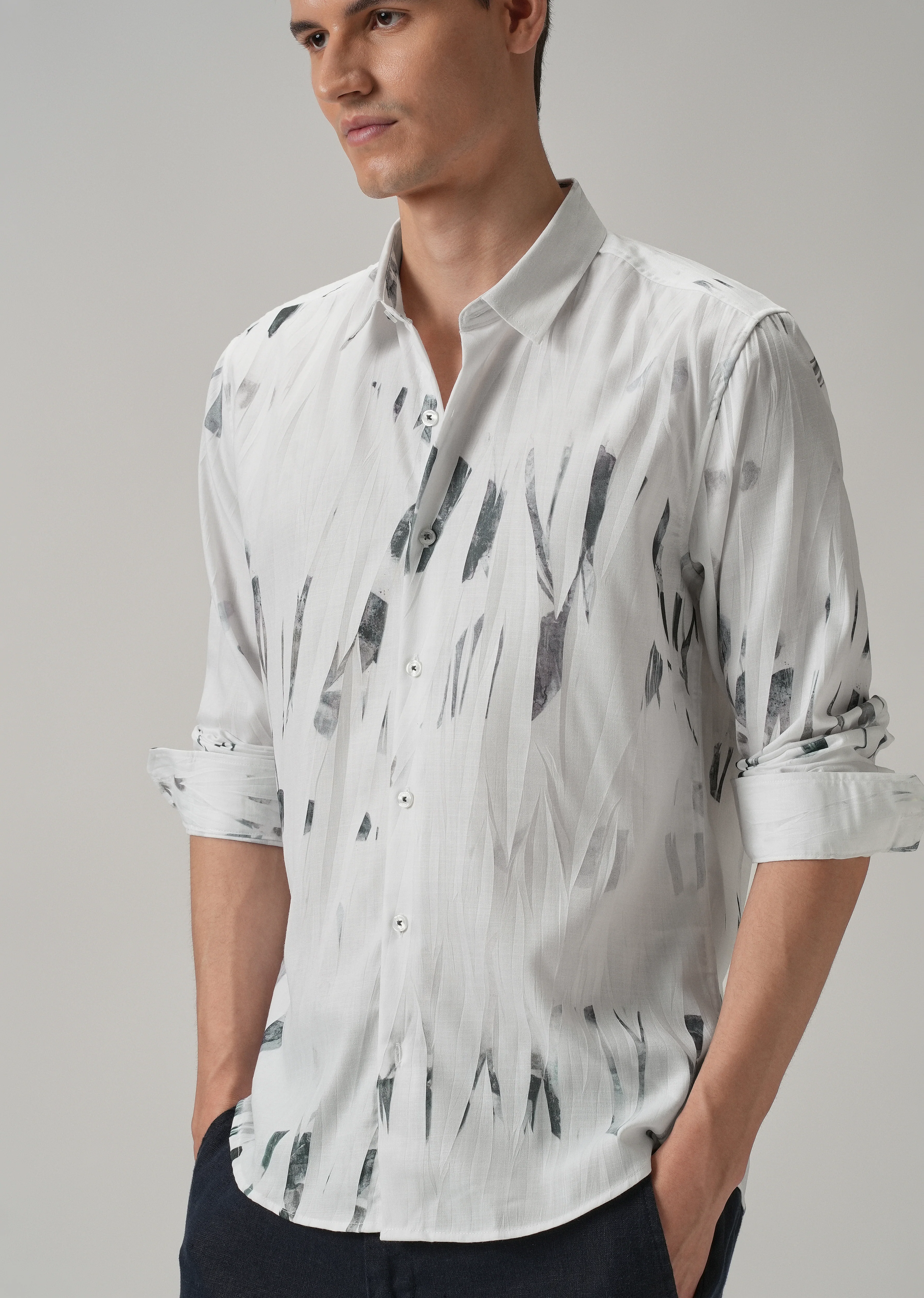 White & Grey Printed Shirt - Image 7