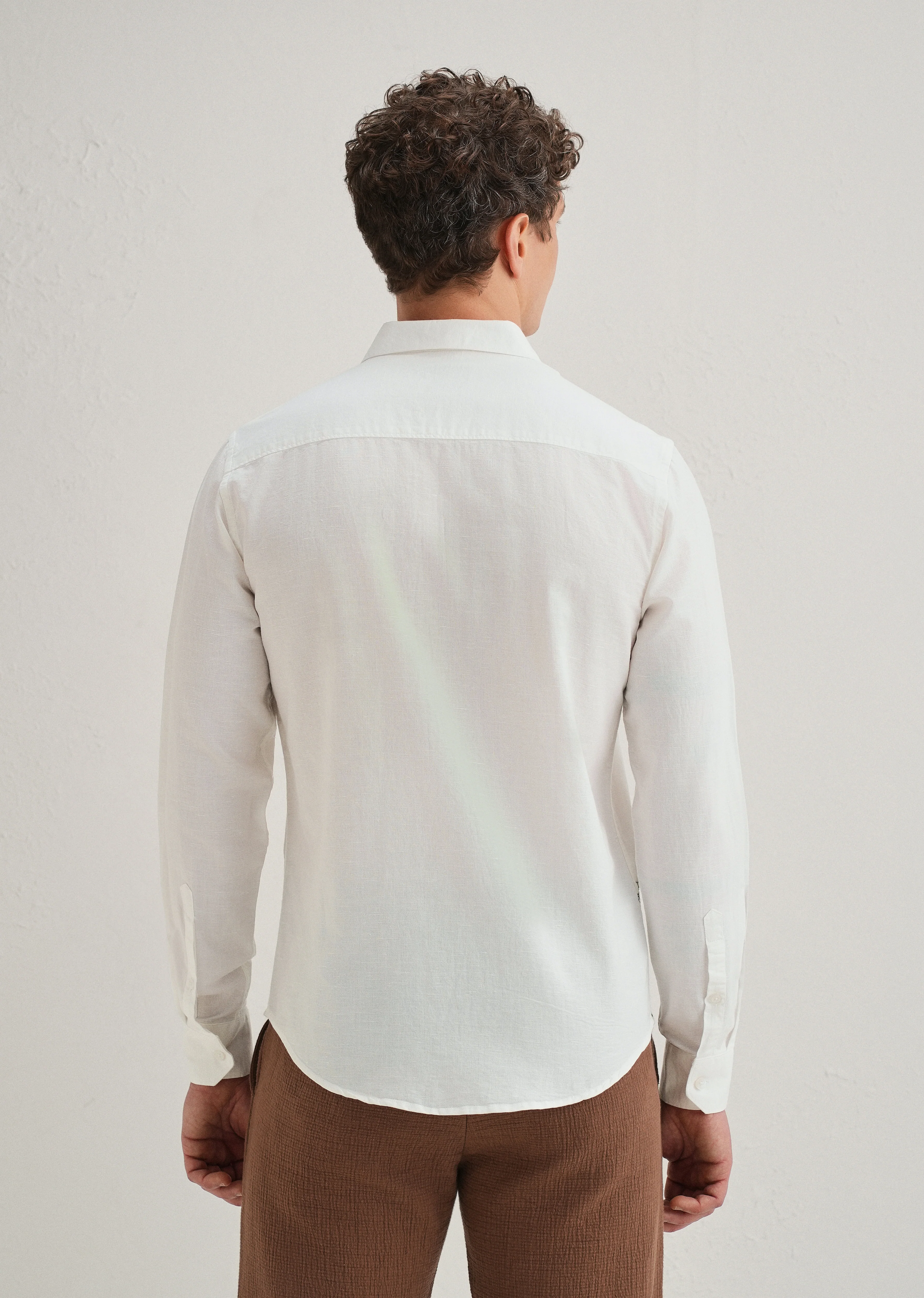 White Hem Embroidery Cotton Linen Shirt - Image 4