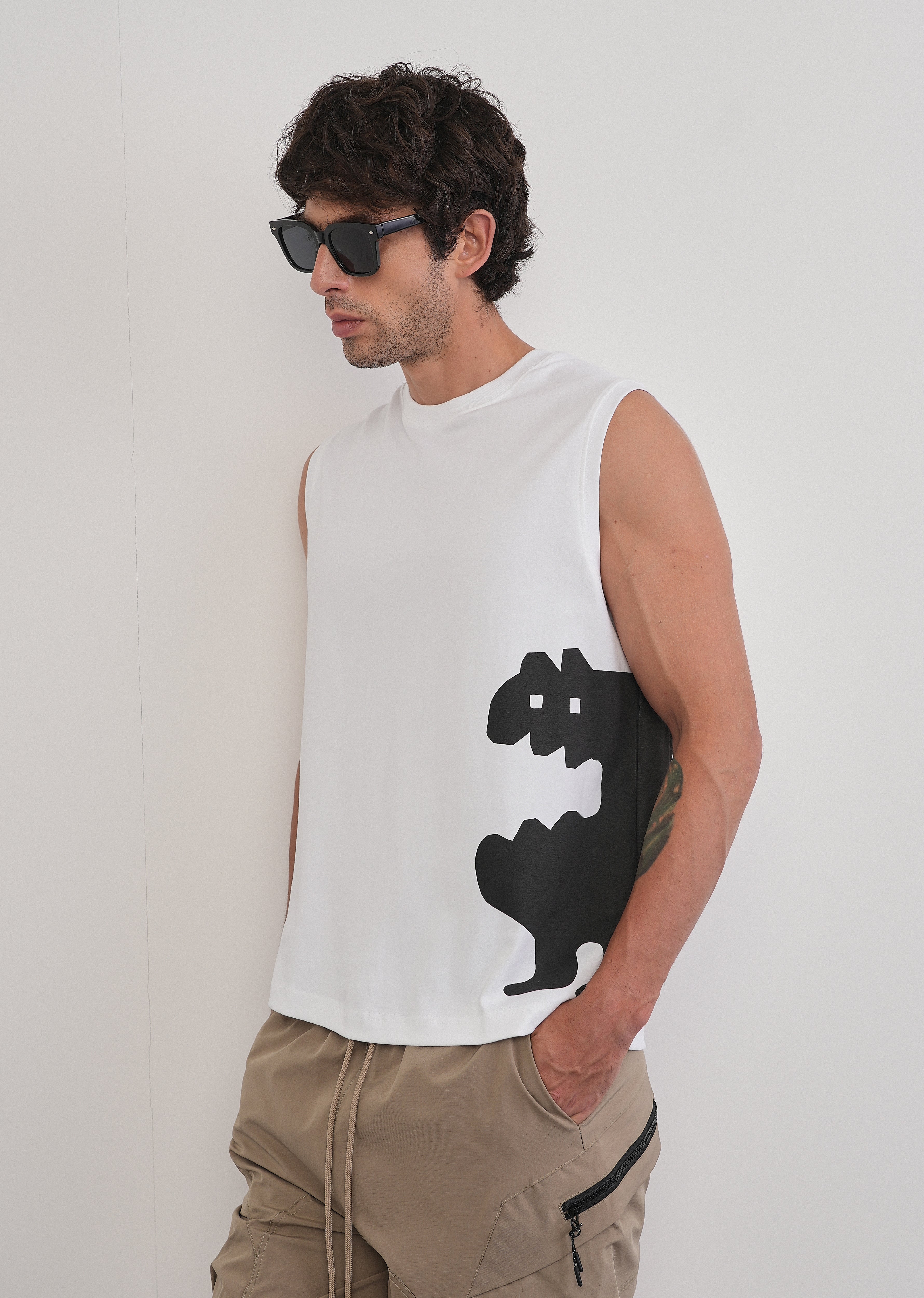 White Lo-Fi Living Tank - Image 7