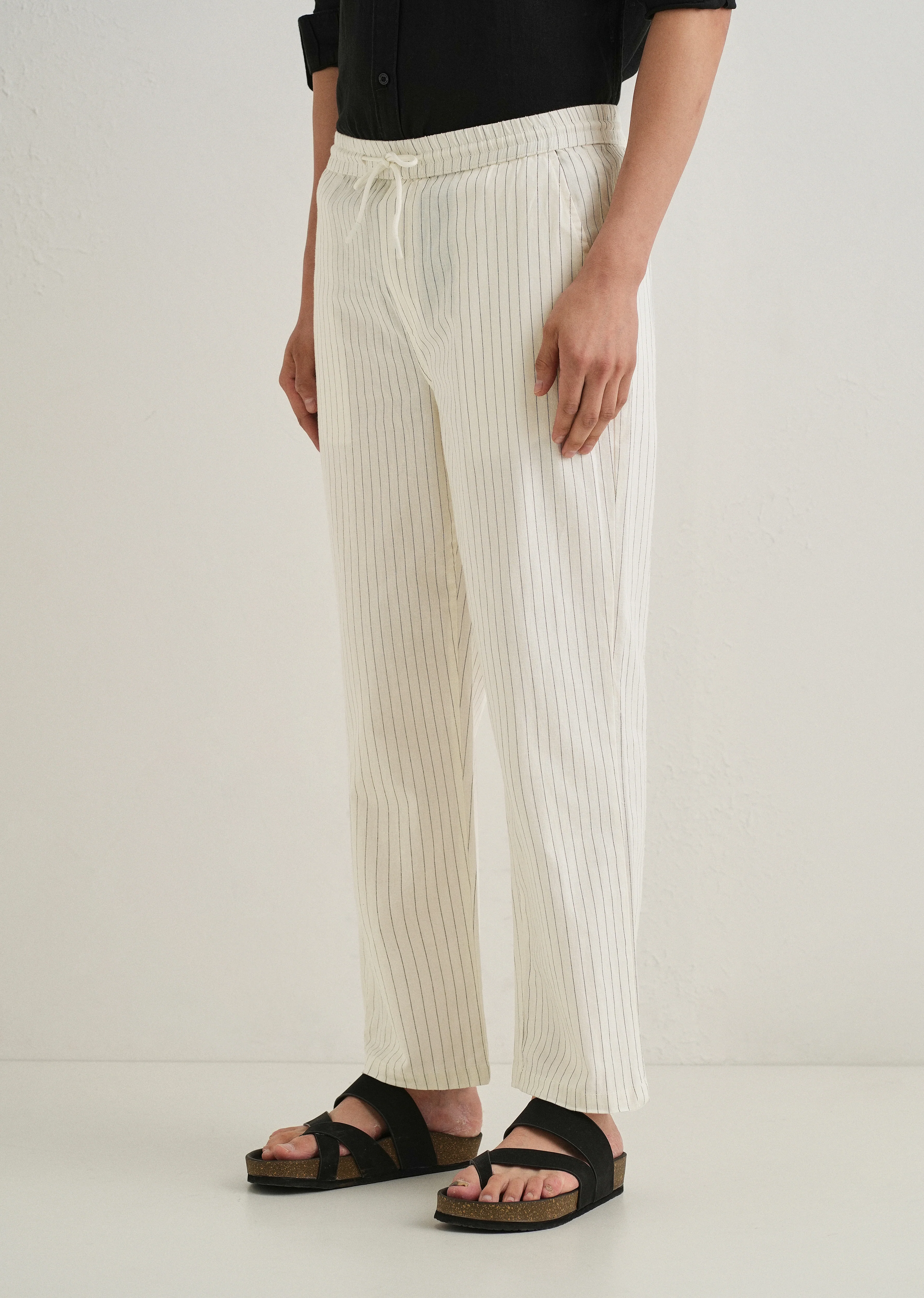 White Pin Cotton Linen Pant - Image 4