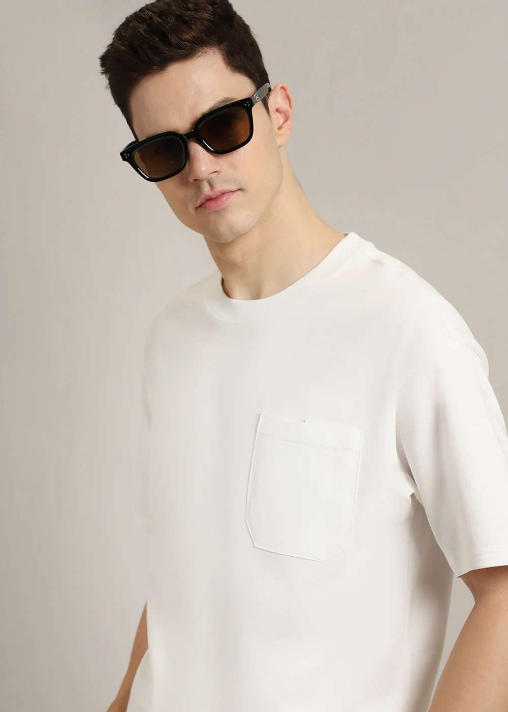 White Plain Pocket Regular Fit T-shirt - Image 5