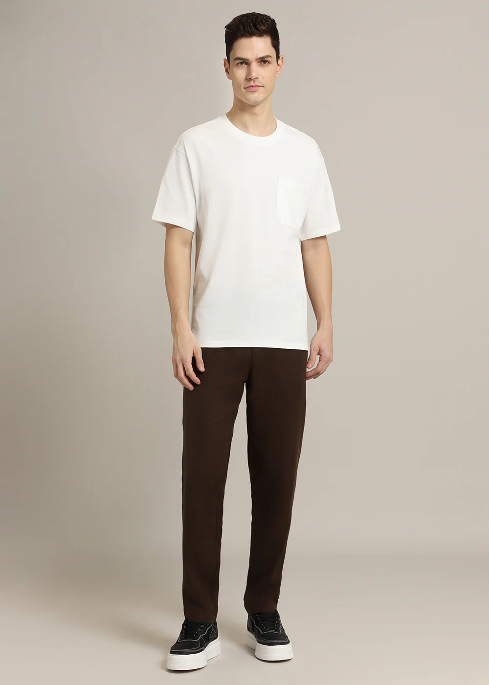 White Plain Pocket Regular Fit T-shirt - Image 6