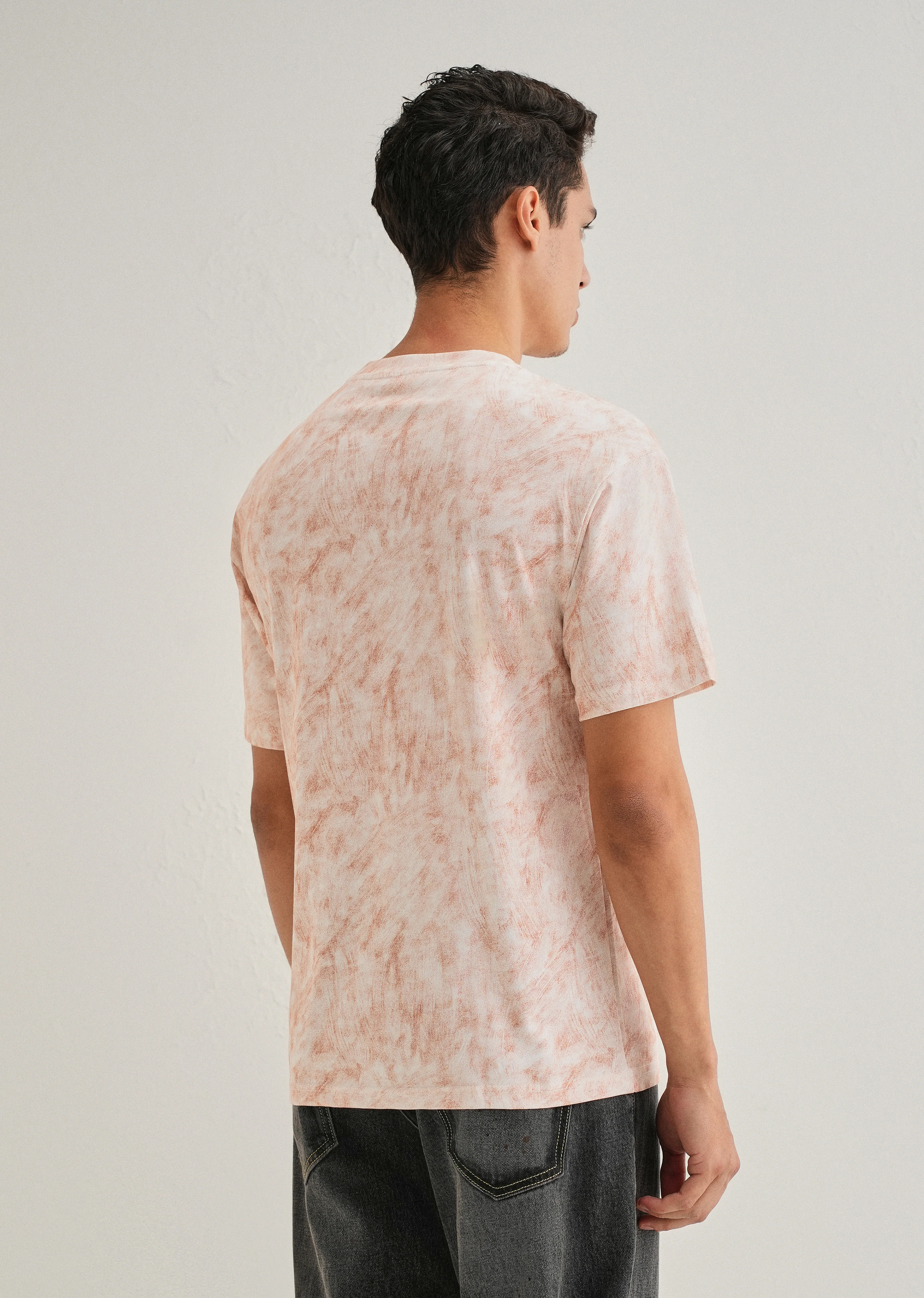 White Red Brushstroke Oversized T-shirt - Image 2