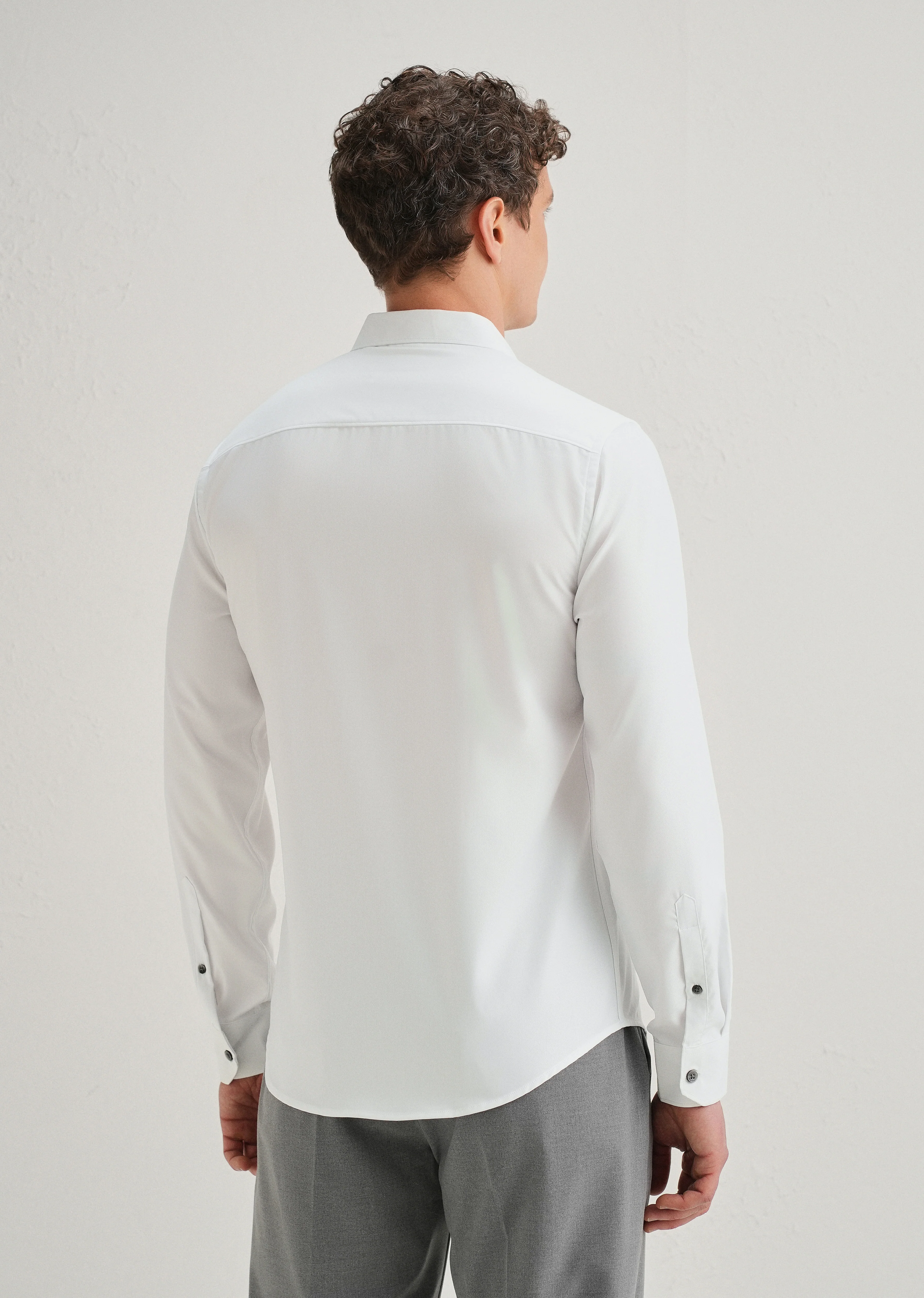 White Stitchless Placket Premium Wrinkle-Free Shirt - Image 3