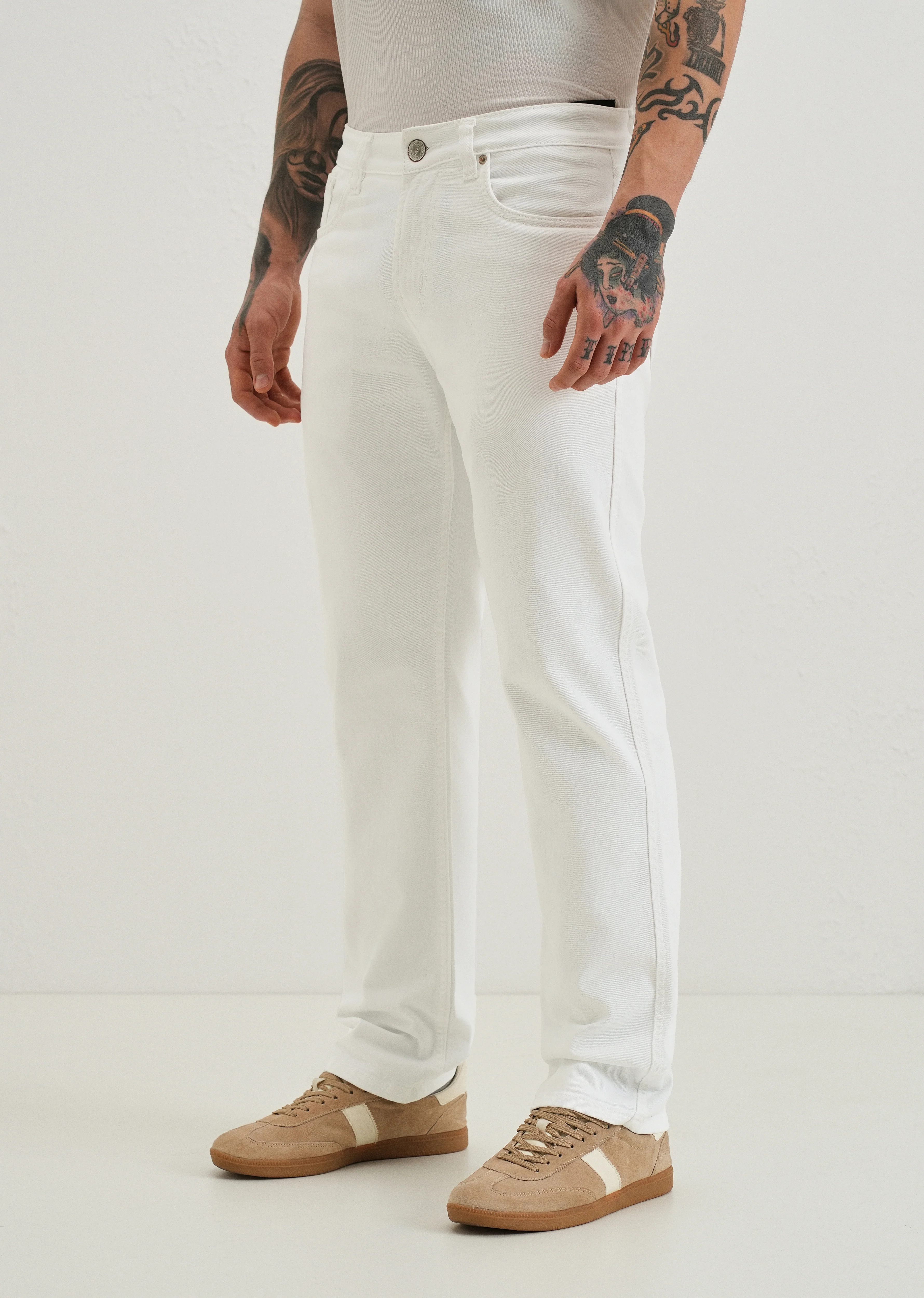 White Straight fit Jeans - Image 4