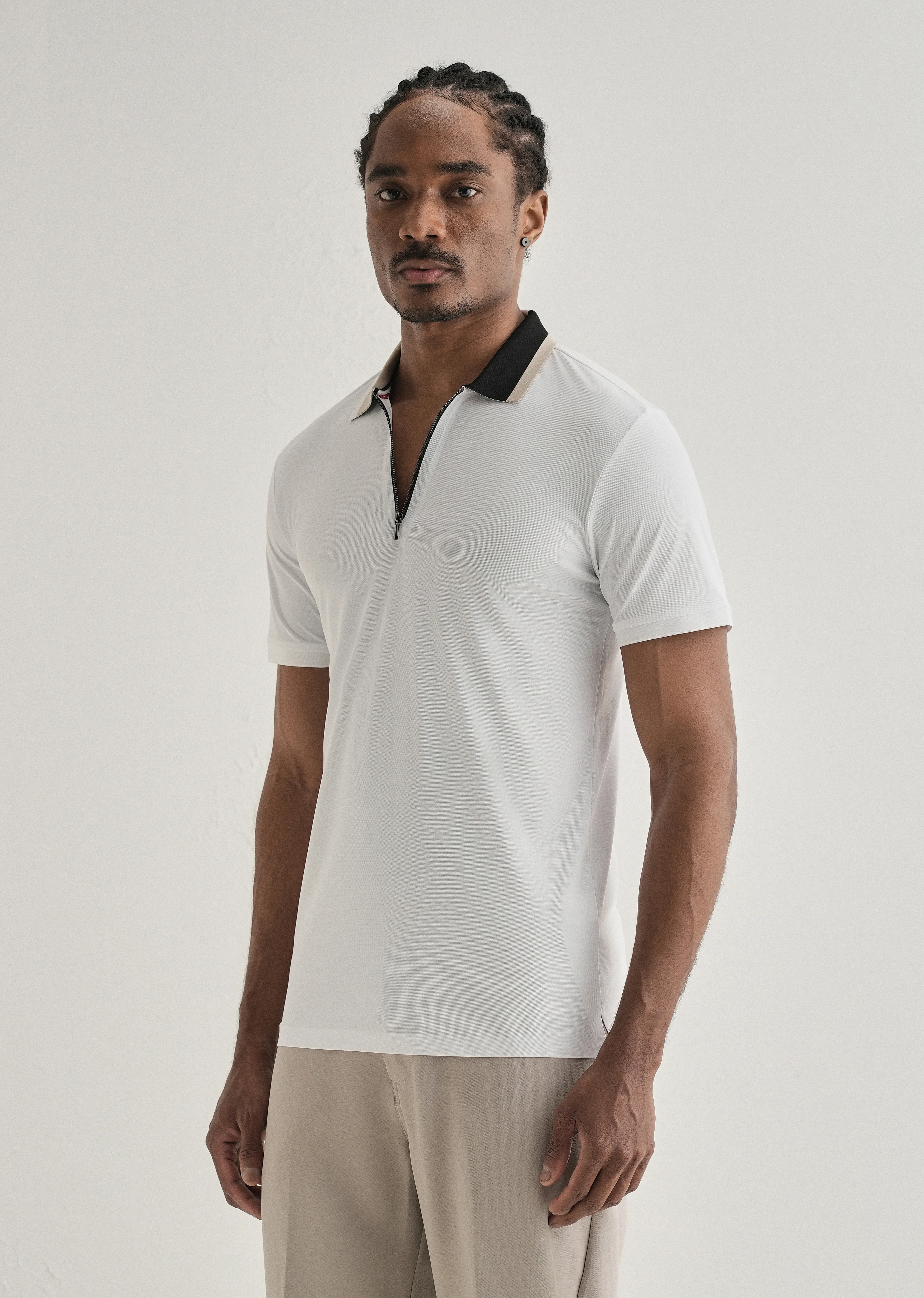 White Zipper Polo Collar Seamless T-shirt - Image 4
