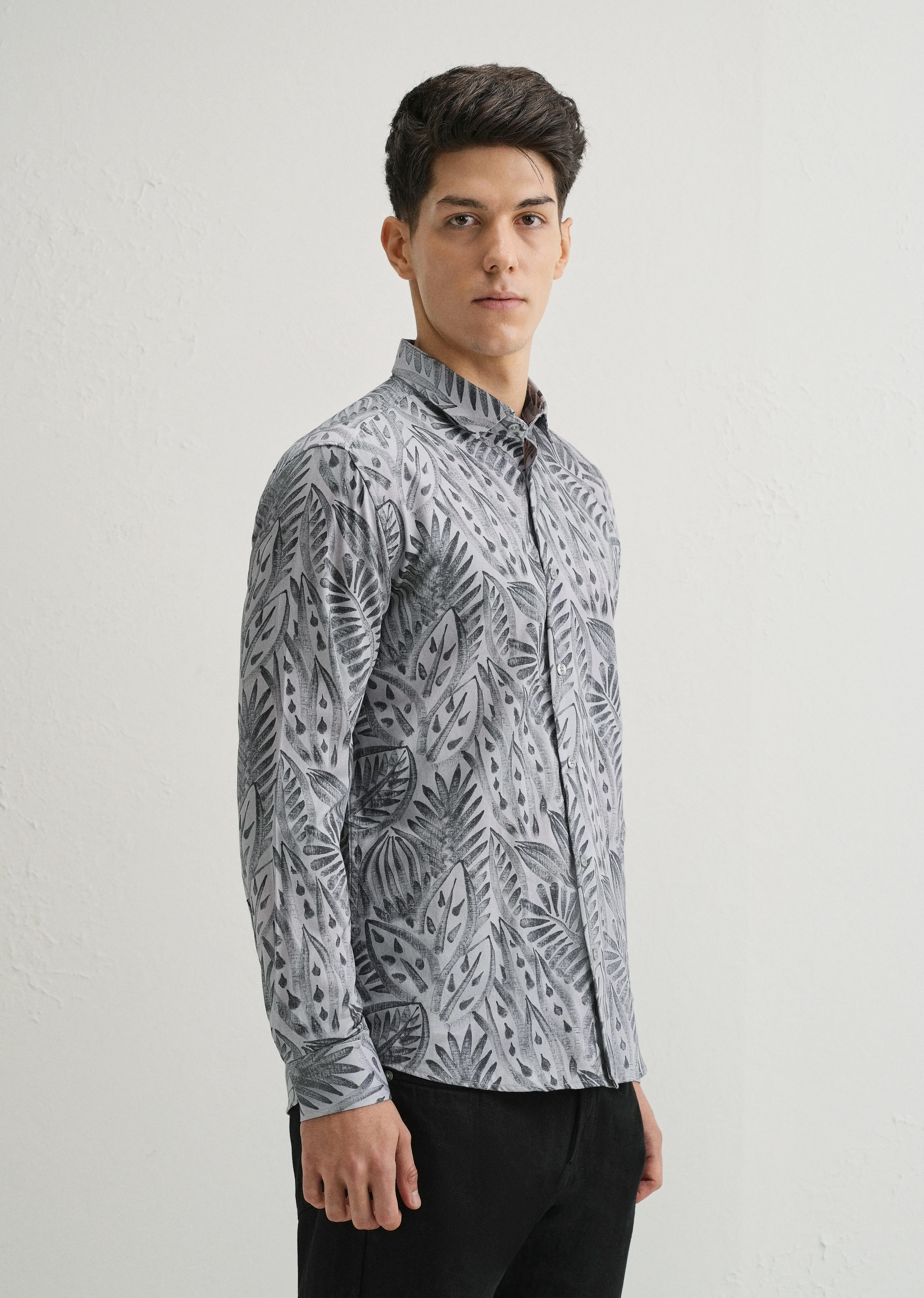 Wildleaf Printed shirt - Image 4